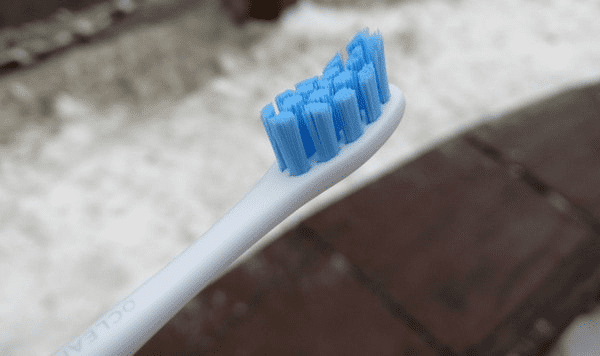 Вид на чистящую головку Xiaomi Oclean SE Smart Sonic Electric Toothbrush
